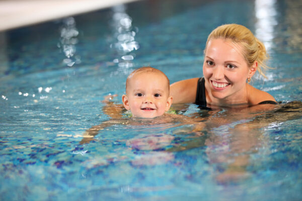 Kleinkinderschwimmen 25-36 Monate 2022